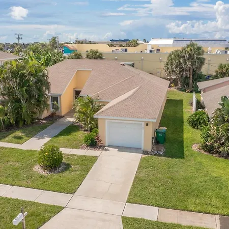 Sunset Serenity - 3Br Beach Townhome With Outdoor Patio - New Hot Tub, Steps To Ocean Fun! Melbourne Exterior photo