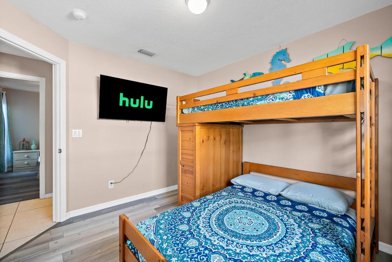 Sunset Serenity - 3br Townhome With Outdoor Patio - New Hot Tub, Steps To Ocean Fun! Hébergement de vacances Melbourne