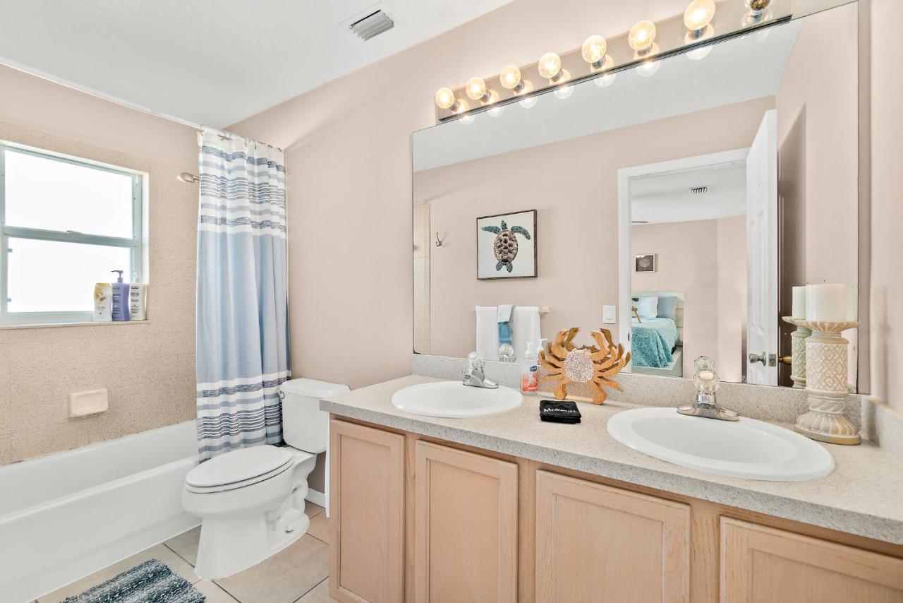 Sunset Serenity - 3br Townhome With Outdoor Patio - New Hot Tub, Steps To Ocean Fun! *