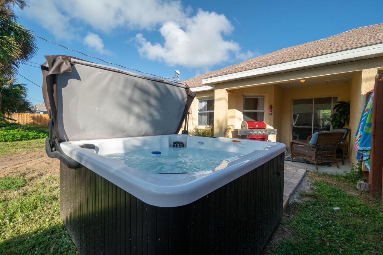 Sunset Serenity - 3br Townhome With Outdoor Patio - New Hot Tub, Steps To Ocean Fun! Melbourne