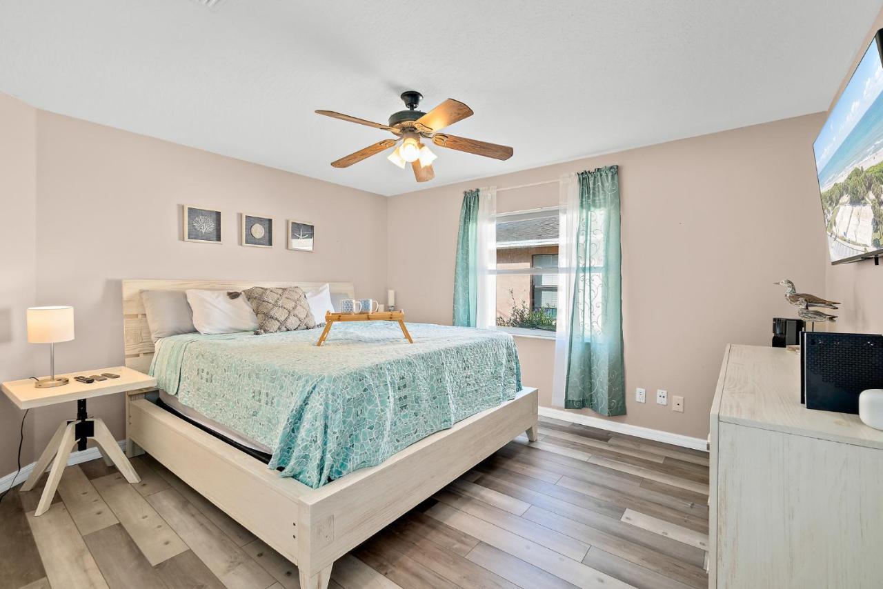 Sunset Serenity - 3br Townhome With Outdoor Patio - New Hot Tub, Steps To Ocean Fun! Melbourne