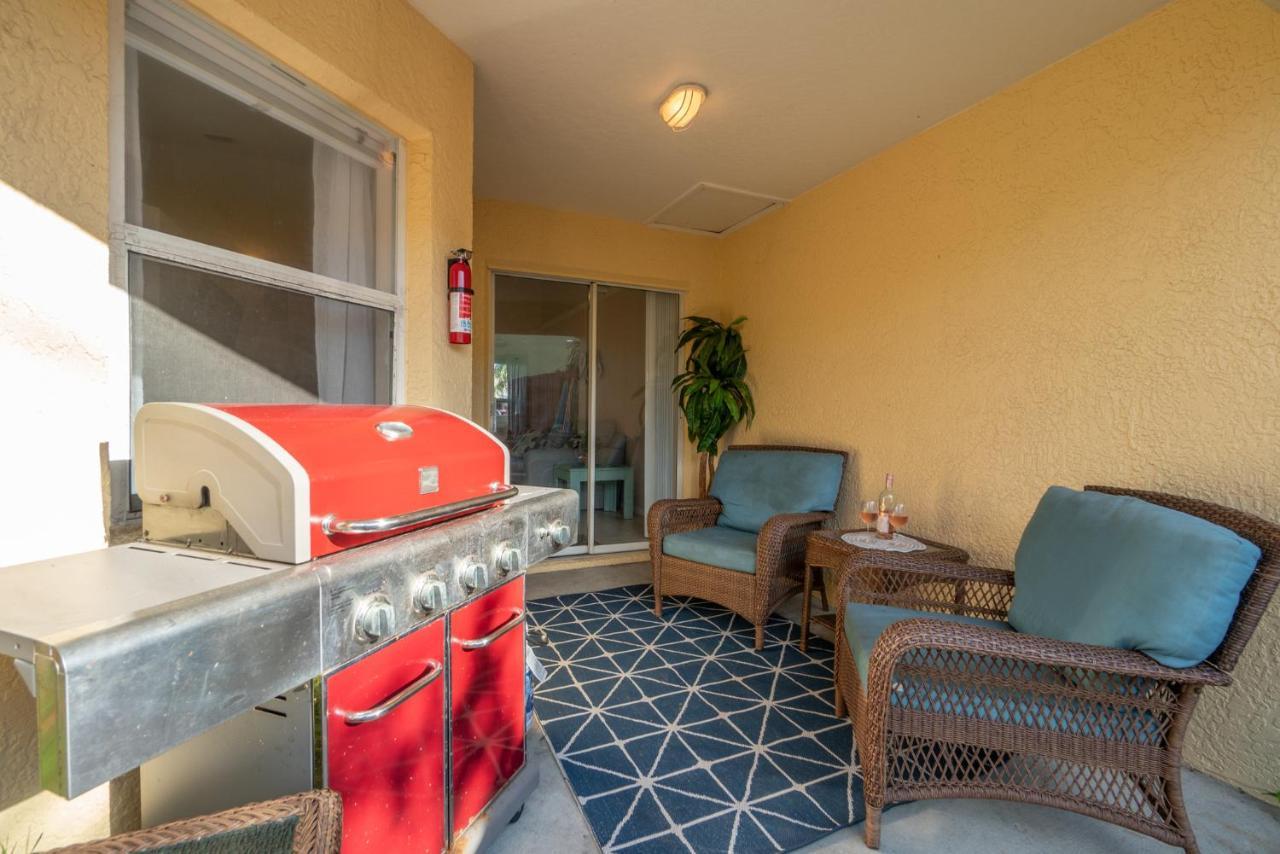 Hébergement de vacances Sunset Serenity - 3br Townhome With Outdoor Patio - New Hot Tub, Steps To Ocean Fun! Melbourne