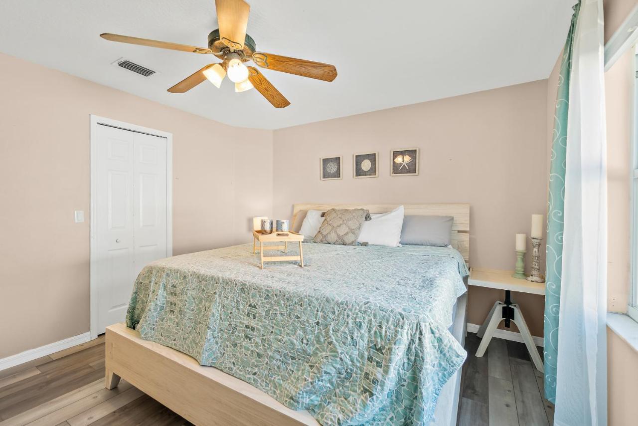 Hébergement de vacances Sunset Serenity - 3br Townhome With Outdoor Patio - New Hot Tub, Steps To Ocean Fun! Melbourne